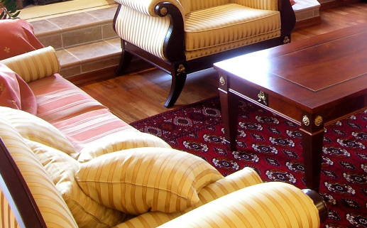 2028年04月03日乔迁黄历查询