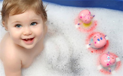 2026年07月01日出生何姓男宝宝八字五行取名禁忌与建议