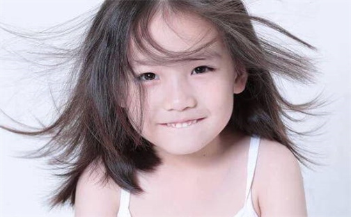 周姓女孩子取名