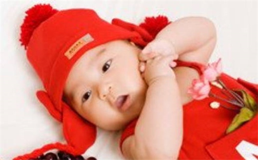 梁姓温柔甜美的女生名字