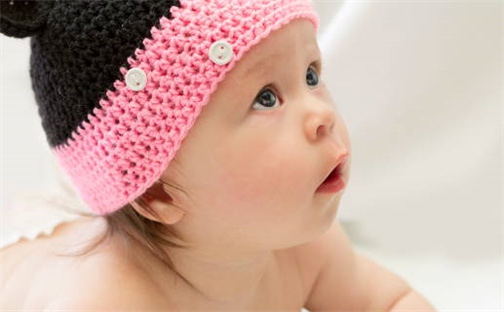 黄姓2026年06月04日出生的女孩子取什么名字好？八字五行取名分析